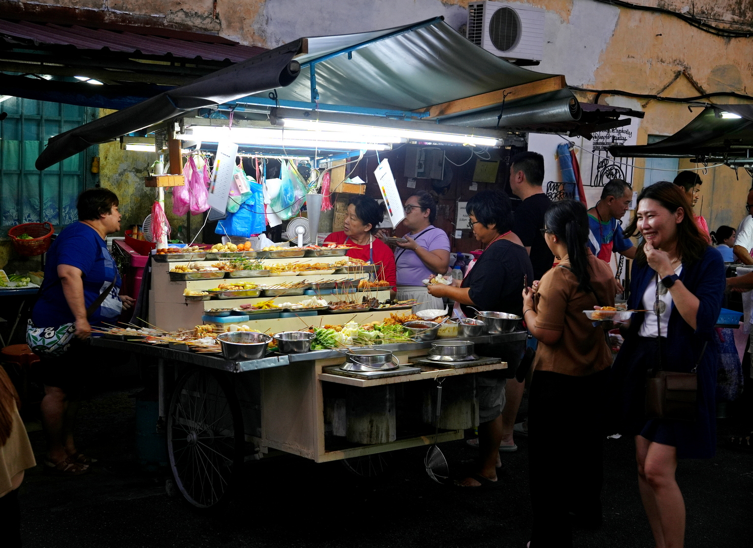 20_14_Lars Hjorth Præstegaard_Gadekøkken i George Town