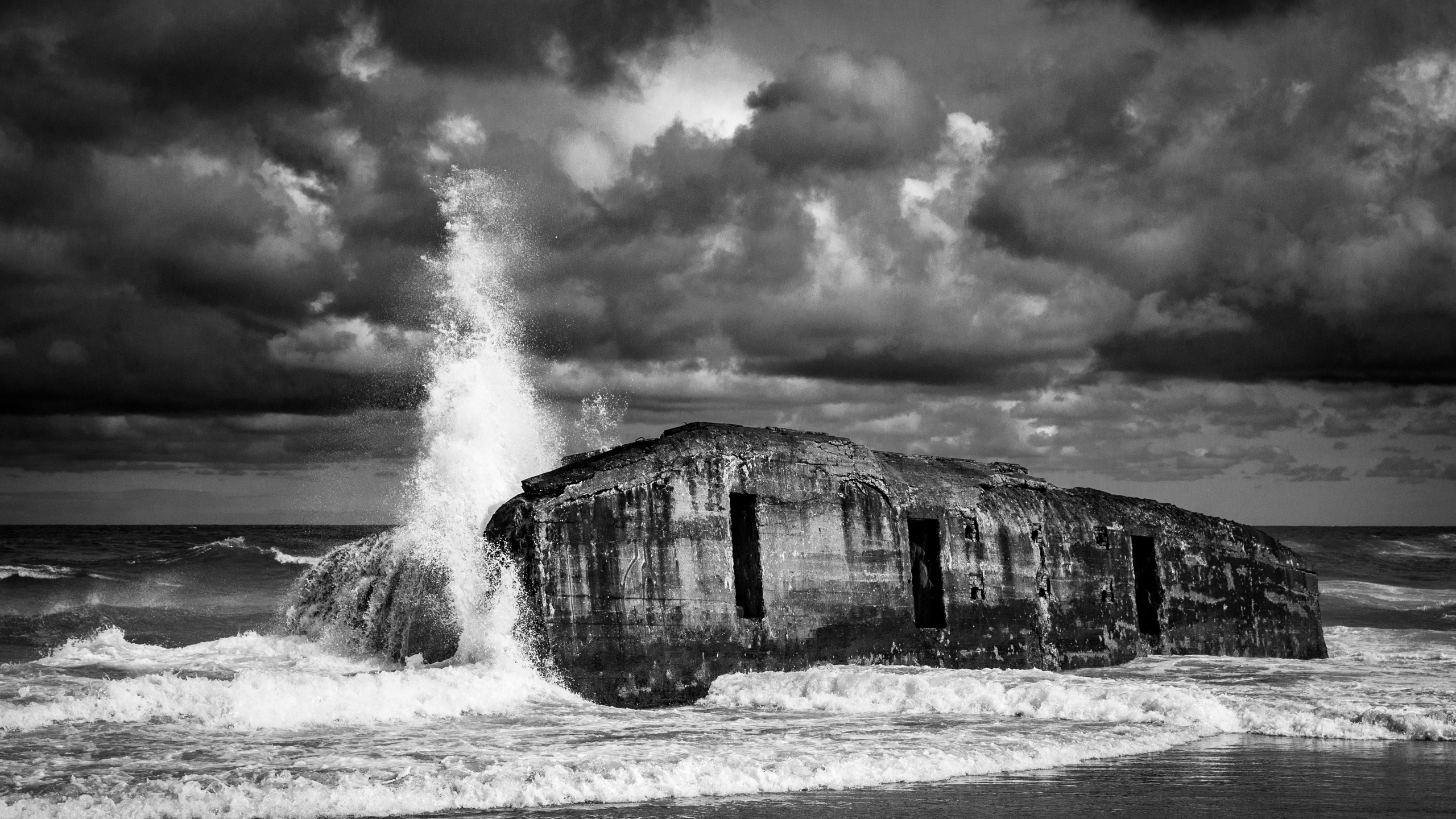 09_M_Benny Stæhr_Monolith in a storm