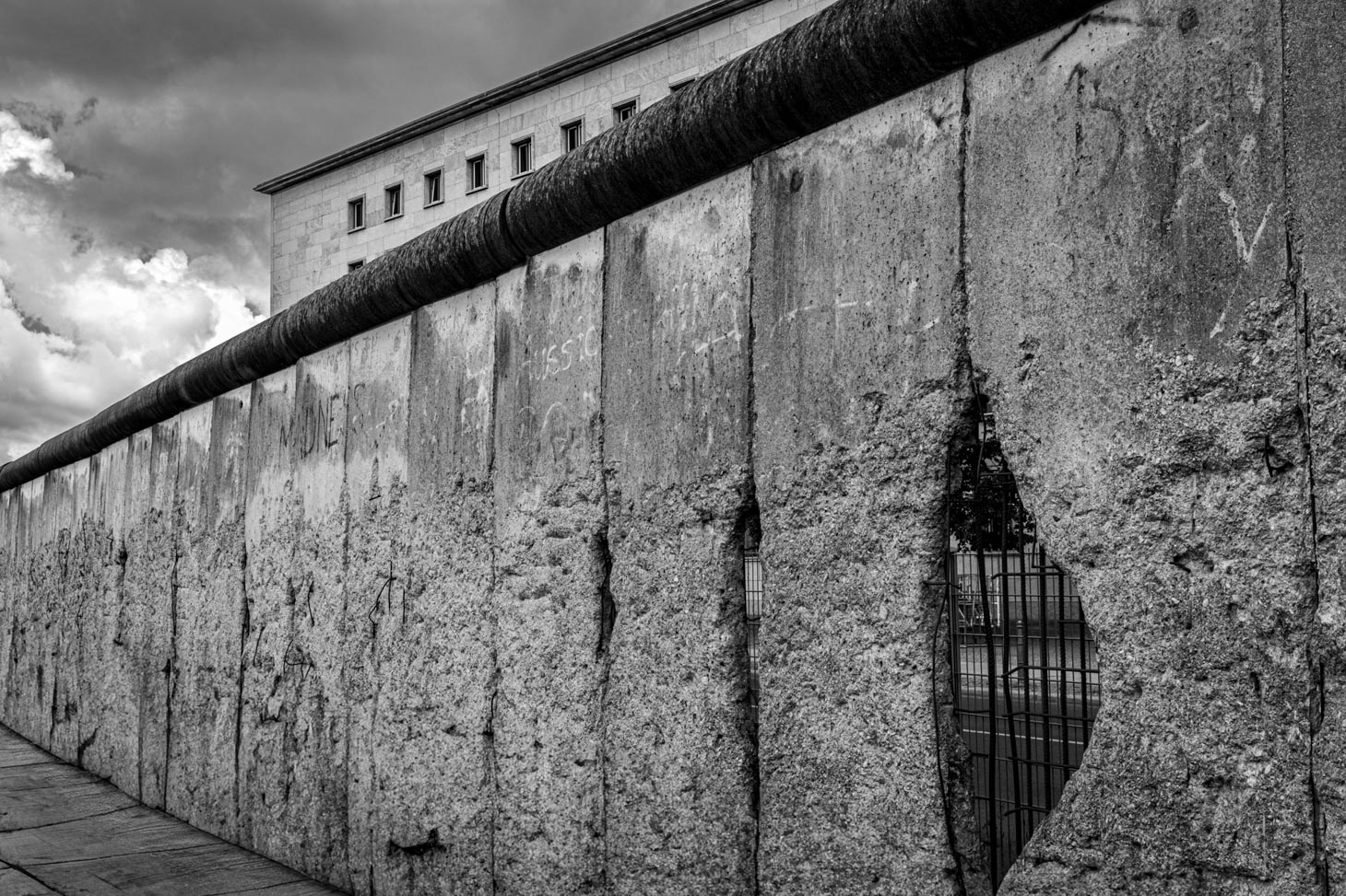 24_M_Karl Erik Meilstrup_Die Mauer